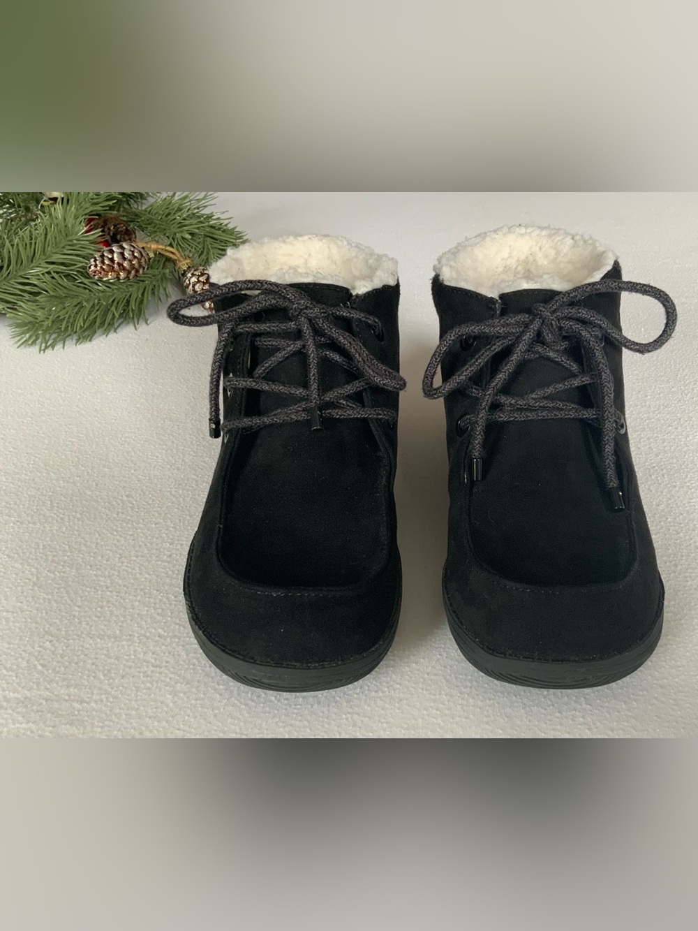 SO Black Faux Fur Lined Lace Up Ankle Boots Women’s 6.5
